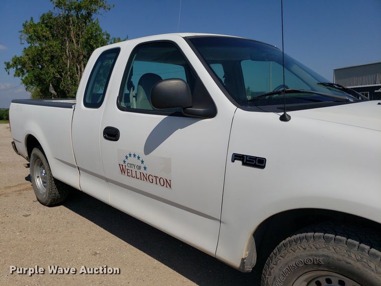 image for item DP8052 1998 Ford F150  SuperCab pickup truck