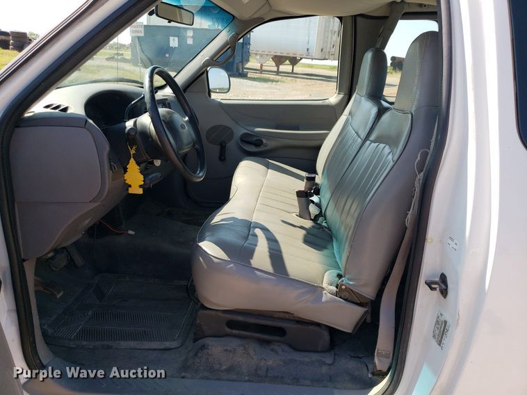 image for item DP8052 1998 Ford F150  SuperCab pickup truck