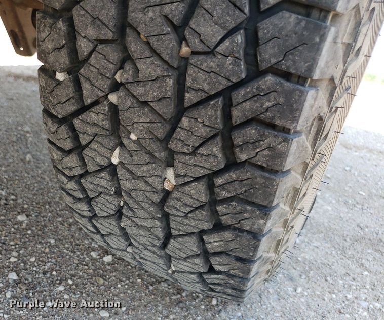 image for item DP8052 1998 Ford F150  SuperCab pickup truck