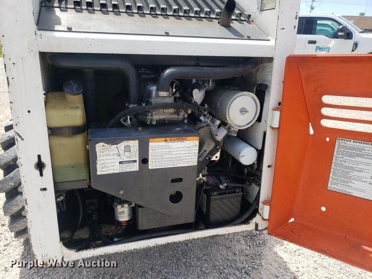 image for item DP8058 1990 Bobcat 843  skid steer loader