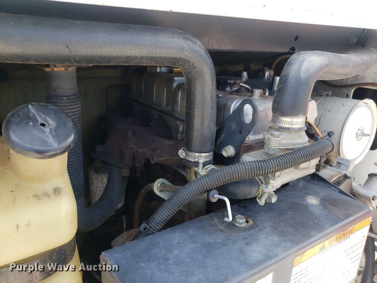 image for item DP8058 1990 Bobcat 843  skid steer loader