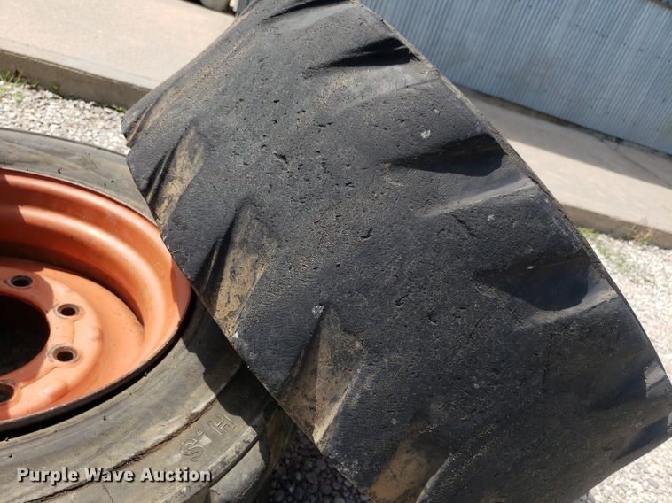 image for item DP8058 1990 Bobcat 843  skid steer loader