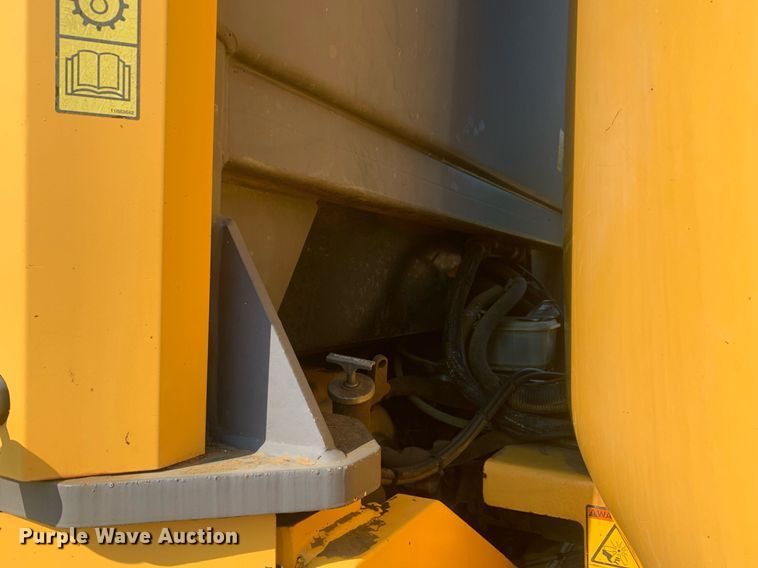 image for item DP8656 2007 Volvo G930  motor grader