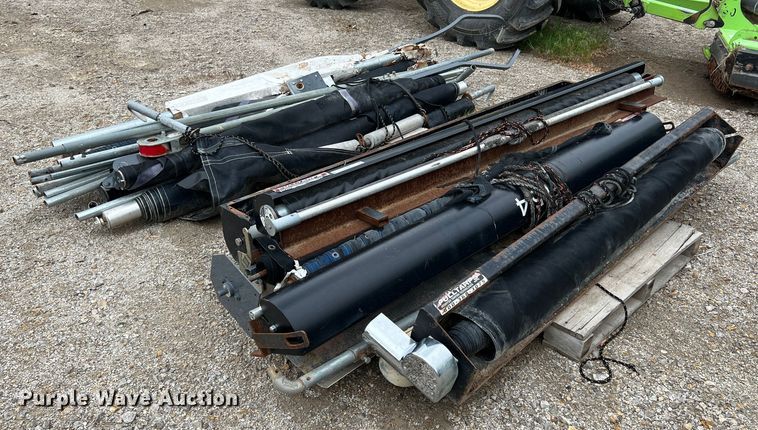 image for item IA9214 (4) roll tarps