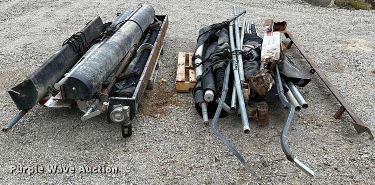 image for item IA9214 (4) roll tarps