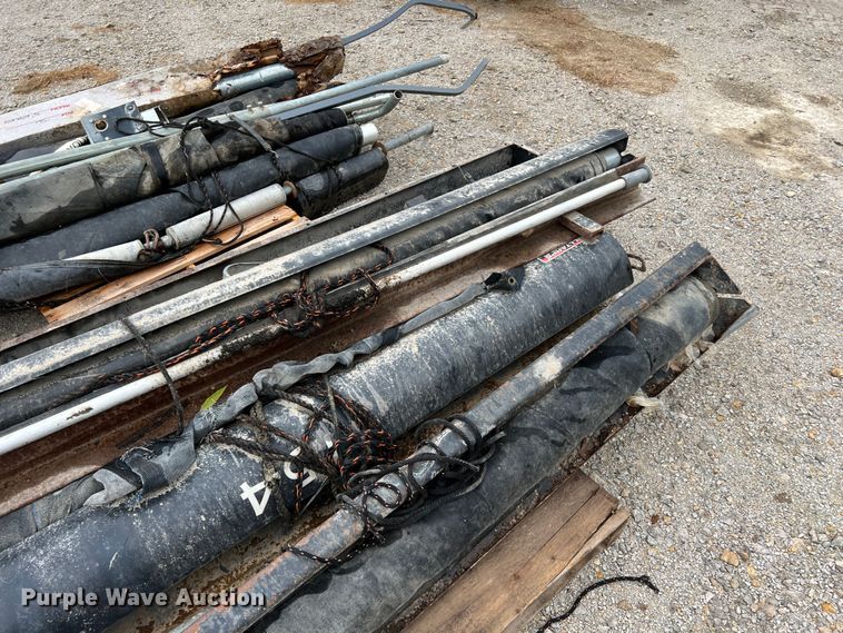 image for item IA9214 (4) roll tarps