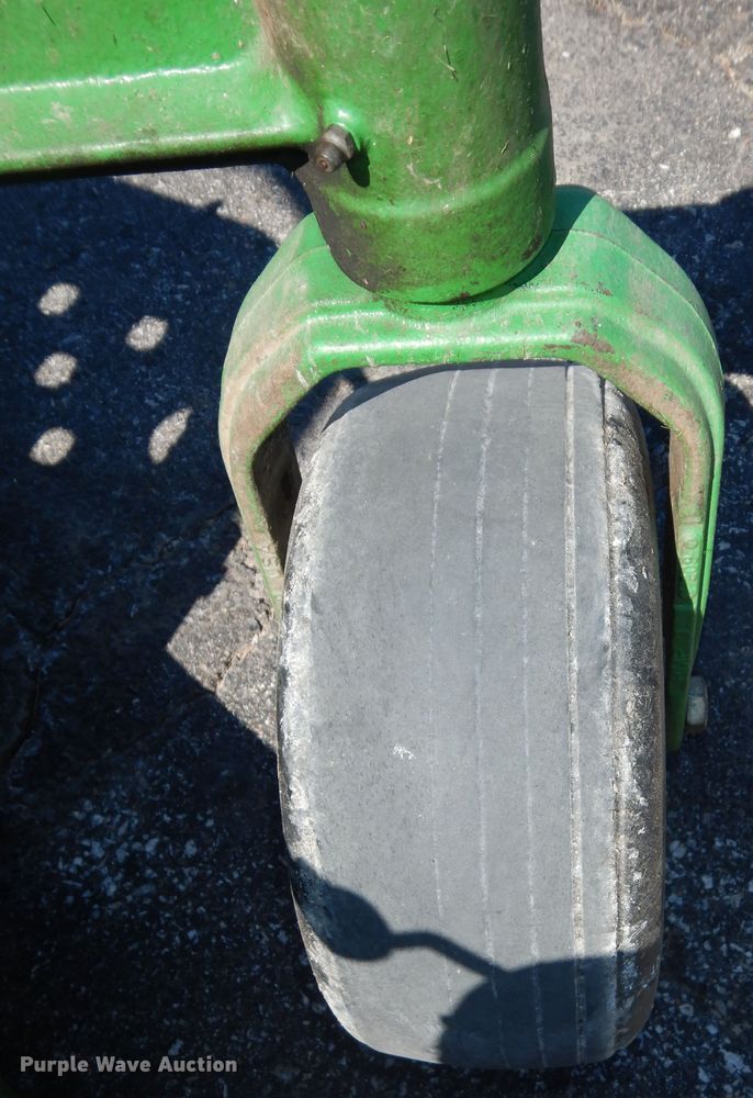 image for item IB9813 2016 John Deere Z970R  ZTR lawn mower