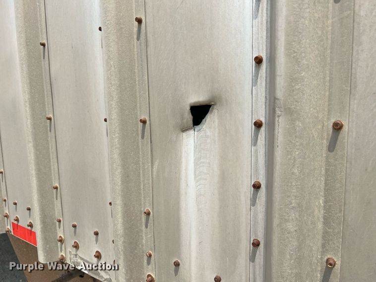 image for item II9019 2001 Wilkens 50130A0TW  walking floor trailer