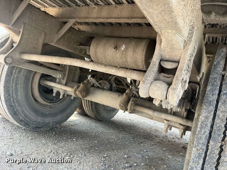 image for item II9019 2001 Wilkens 50130A0TW  walking floor trailer