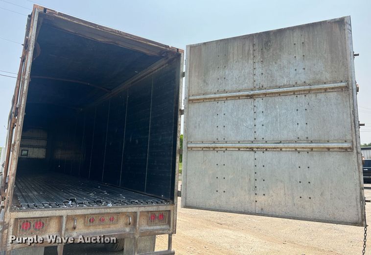 image for item II9019 2001 Wilkens 50130A0TW  walking floor trailer