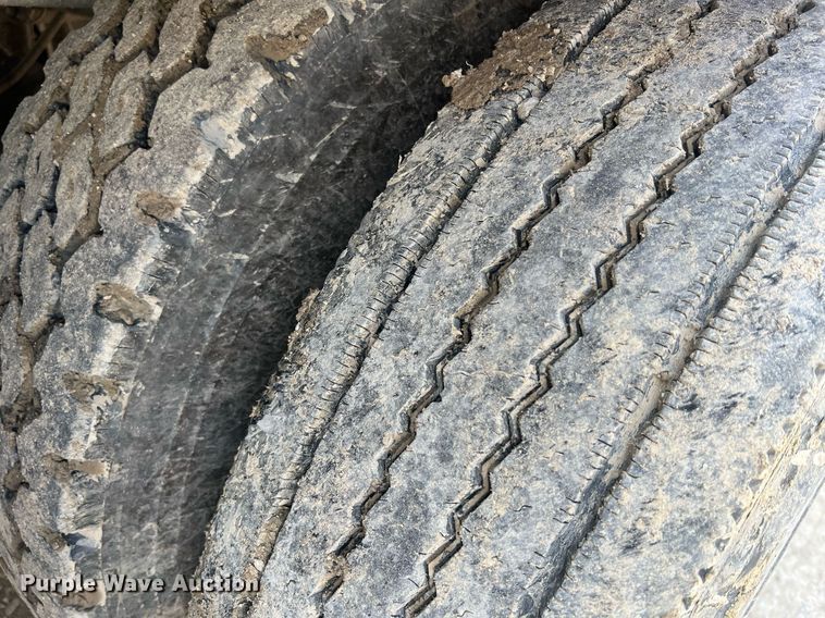 image for item II9019 2001 Wilkens 50130A0TW  walking floor trailer