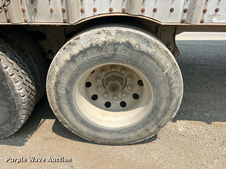 image for item II9019 2001 Wilkens 50130A0TW  walking floor trailer