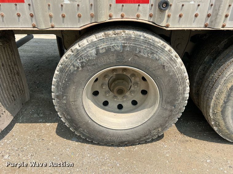 image for item II9019 2001 Wilkens 50130A0TW  walking floor trailer