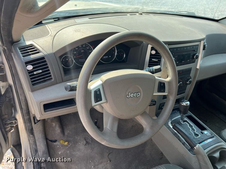 image for item II9147 2009 Jeep Grand Cherokee Laredo  SUV