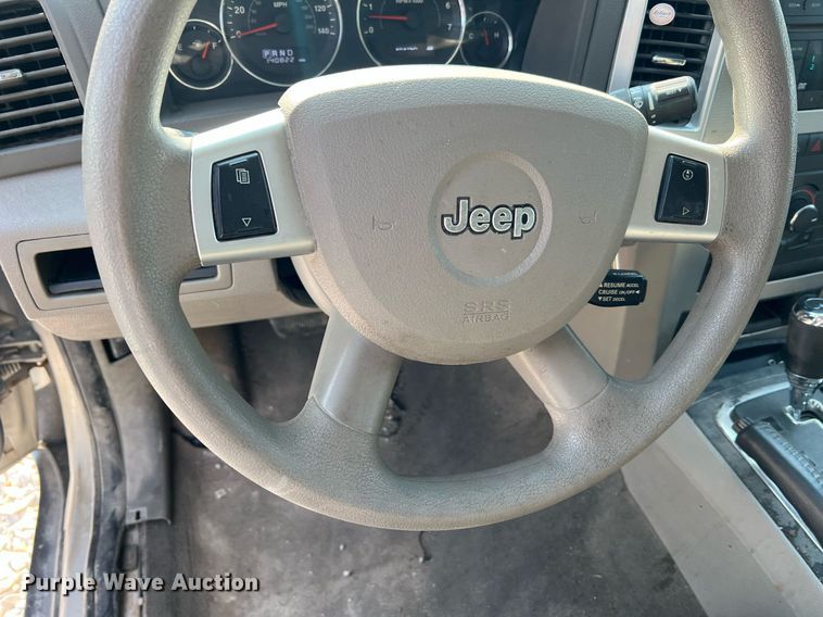 image for item II9147 2009 Jeep Grand Cherokee Laredo  SUV