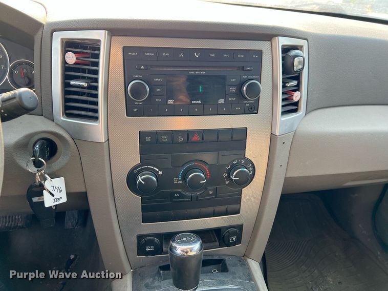 image for item II9147 2009 Jeep Grand Cherokee Laredo  SUV