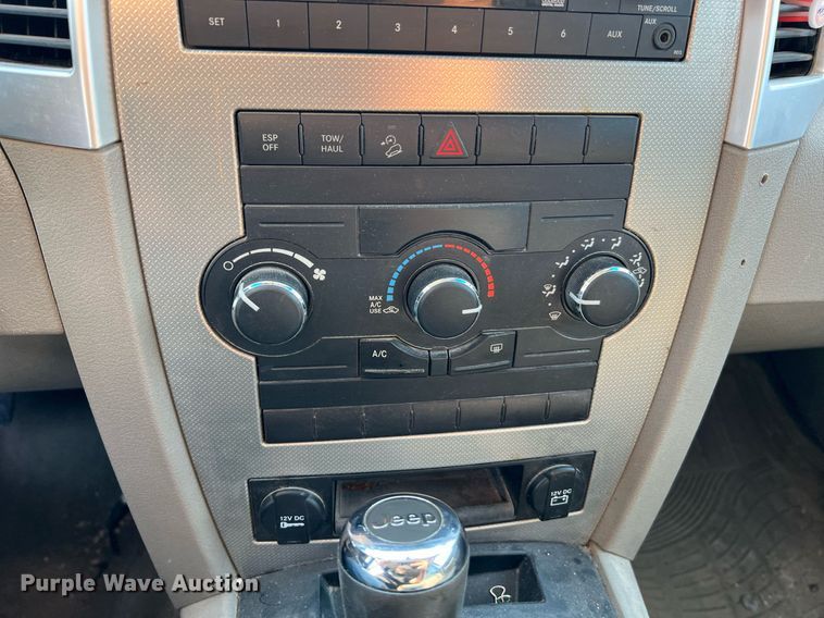 image for item II9147 2009 Jeep Grand Cherokee Laredo  SUV