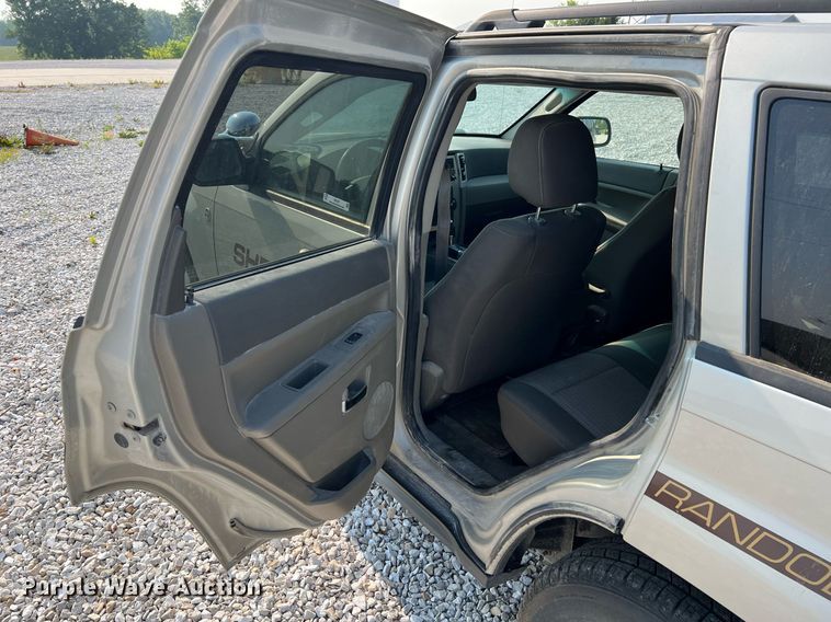 image for item II9147 2009 Jeep Grand Cherokee Laredo  SUV