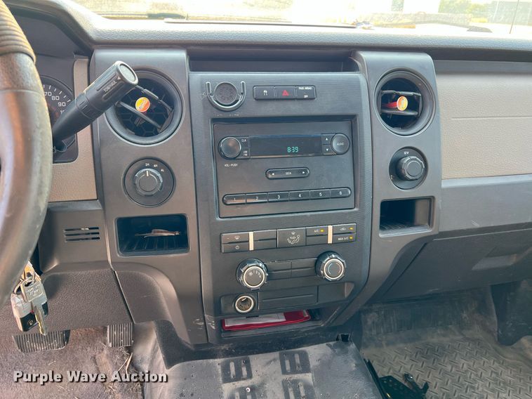 image for item II9149 2010 Ford F150 XL  SuperCrew pickup truck