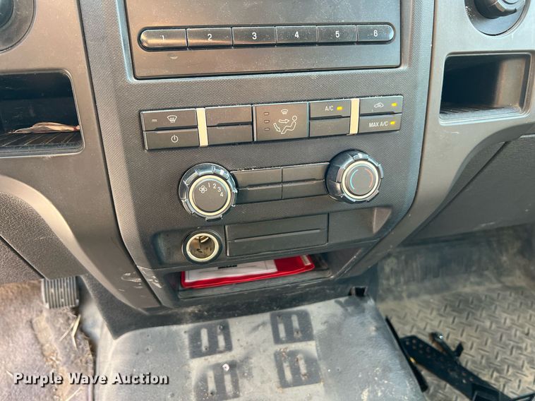 image for item II9149 2010 Ford F150 XL  SuperCrew pickup truck