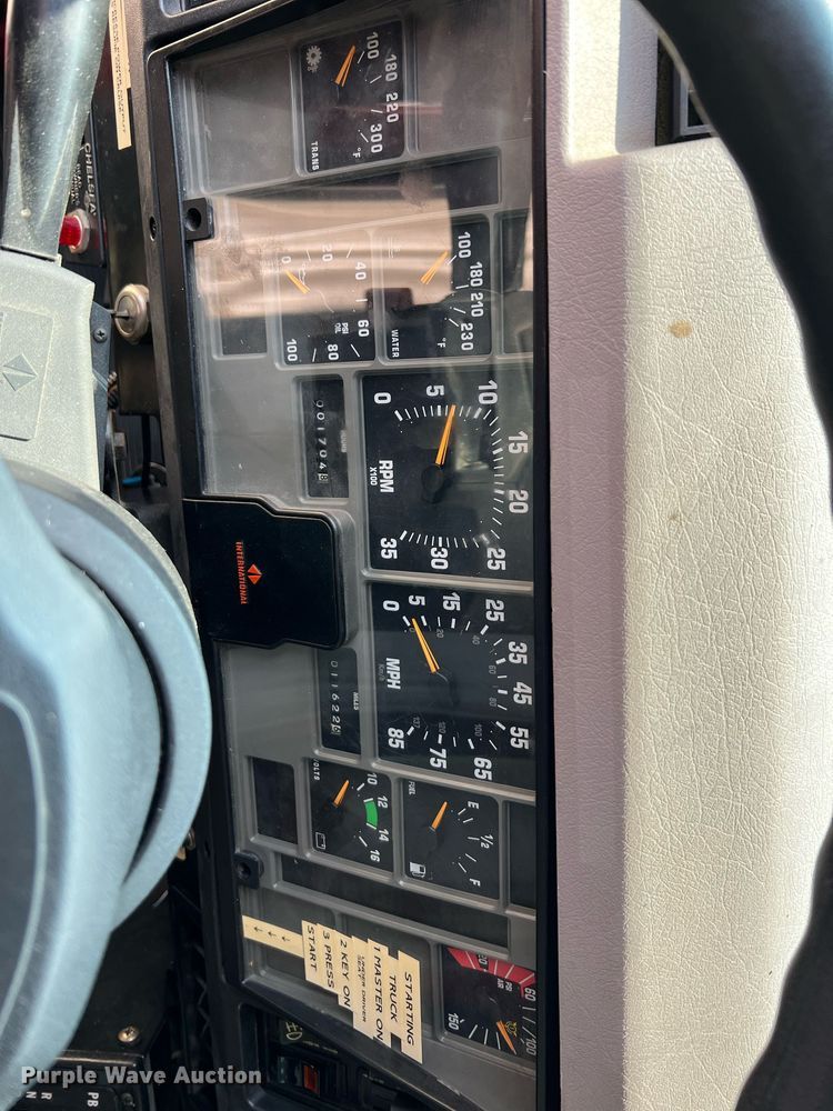 image for item II9156 1997 International 4700  rescue vehicle