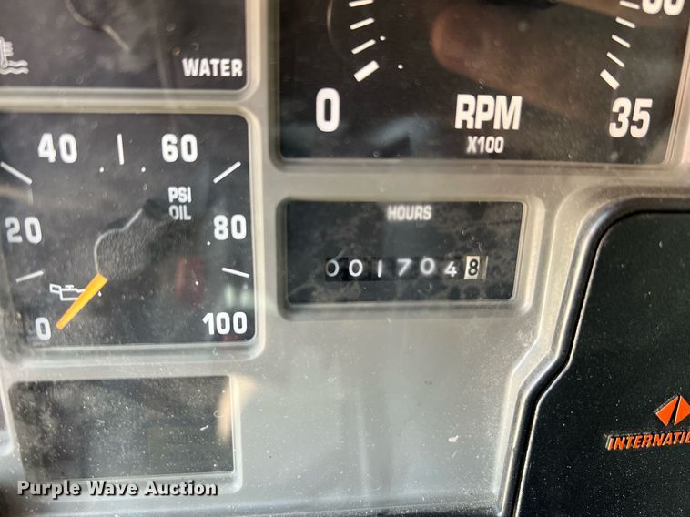 image for item II9156 1997 International 4700  rescue vehicle