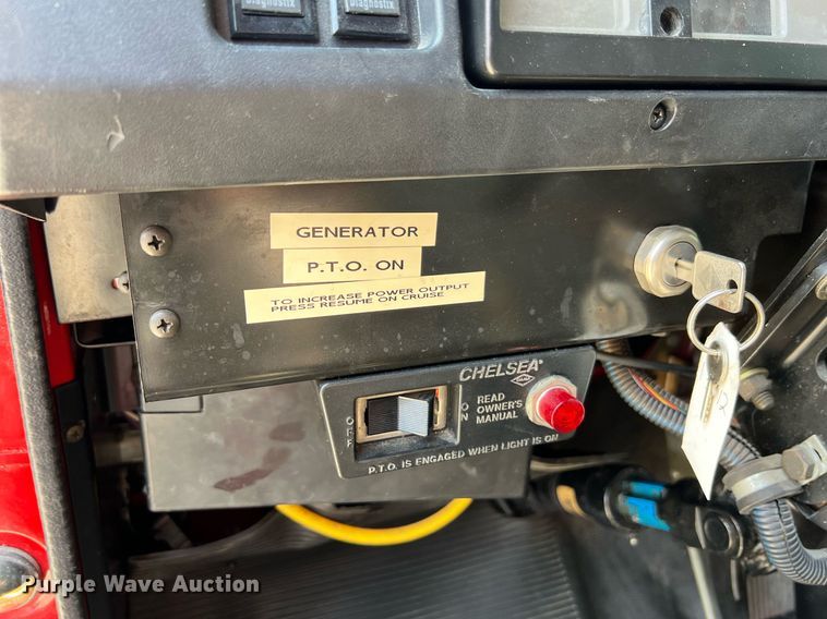 image for item II9156 1997 International 4700  rescue vehicle