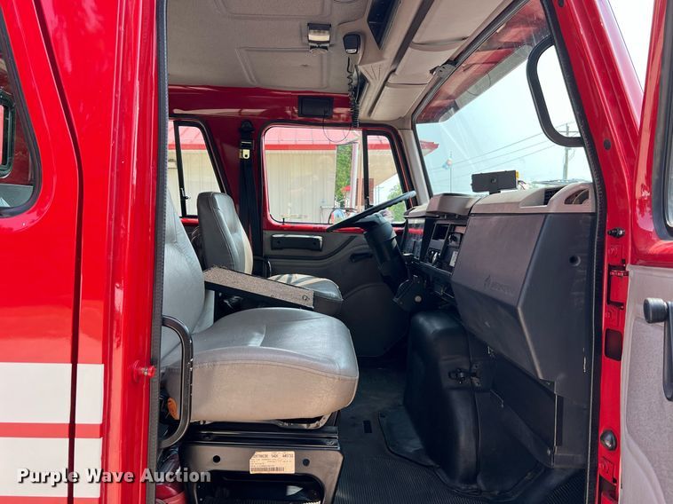 image for item II9156 1997 International 4700  rescue vehicle