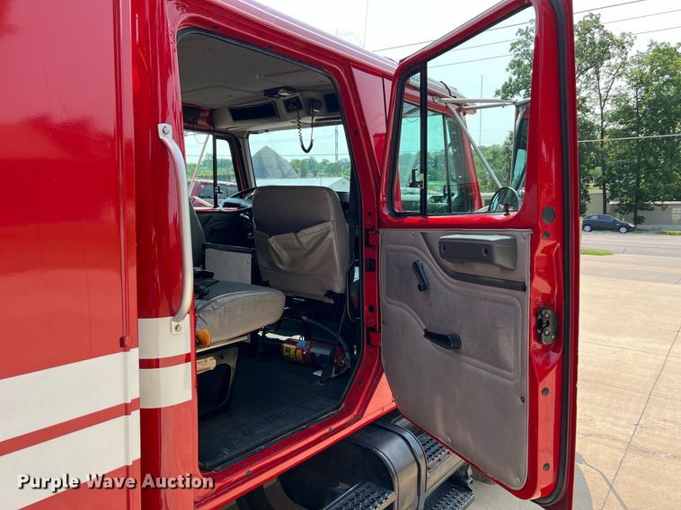 image for item II9156 1997 International 4700  rescue vehicle