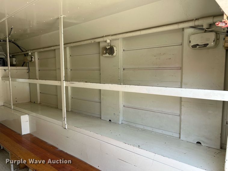 image for item II9156 1997 International 4700  rescue vehicle