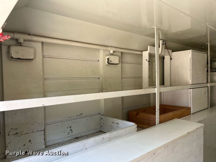 image for item II9156 1997 International 4700  rescue vehicle