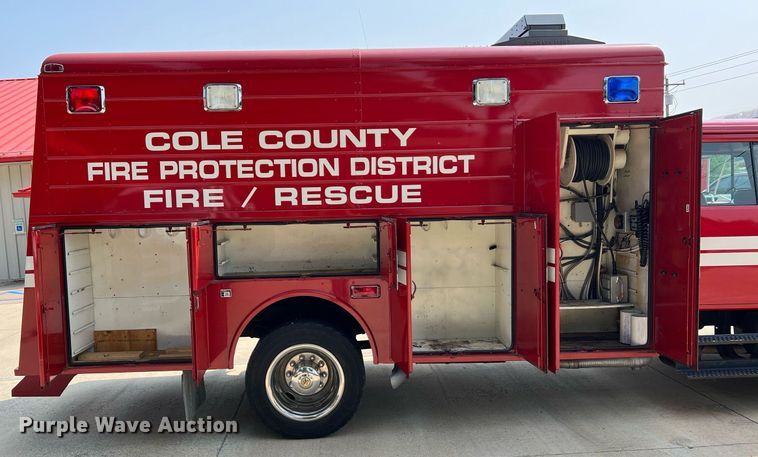image for item II9156 1997 International 4700  rescue vehicle