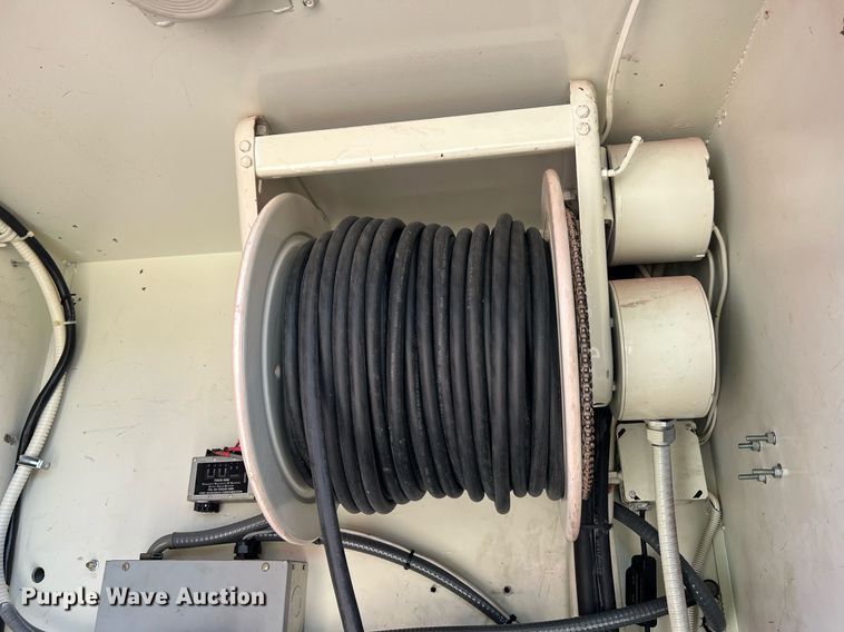 image for item II9156 1997 International 4700  rescue vehicle