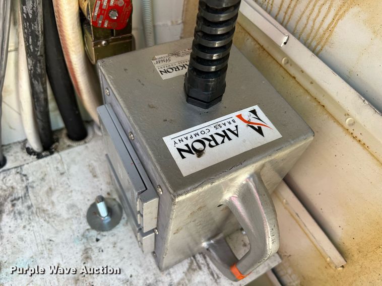 image for item II9156 1997 International 4700  rescue vehicle