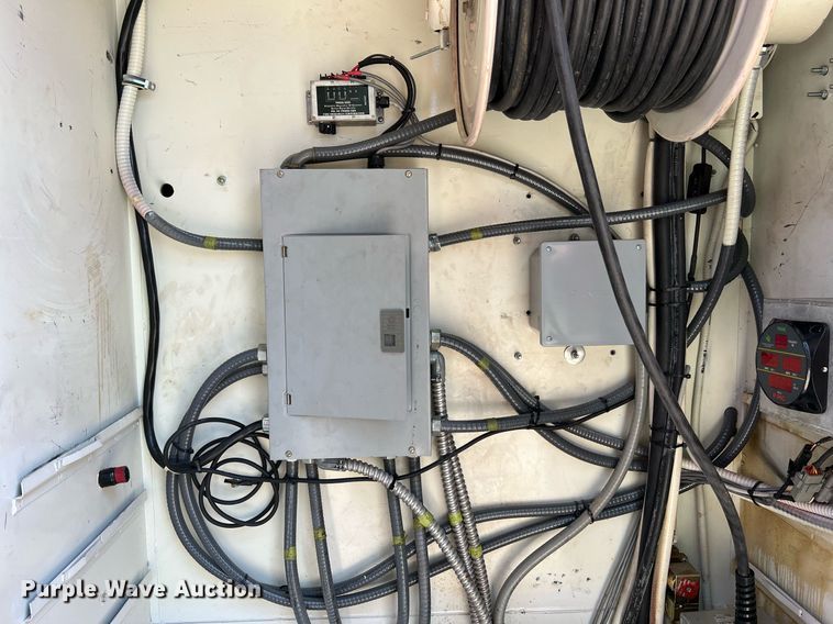 image for item II9156 1997 International 4700  rescue vehicle