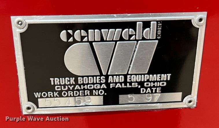 image for item II9156 1997 International 4700  rescue vehicle