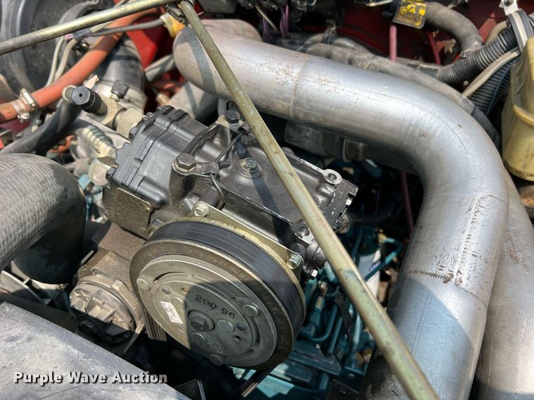 image for item II9156 1997 International 4700  rescue vehicle