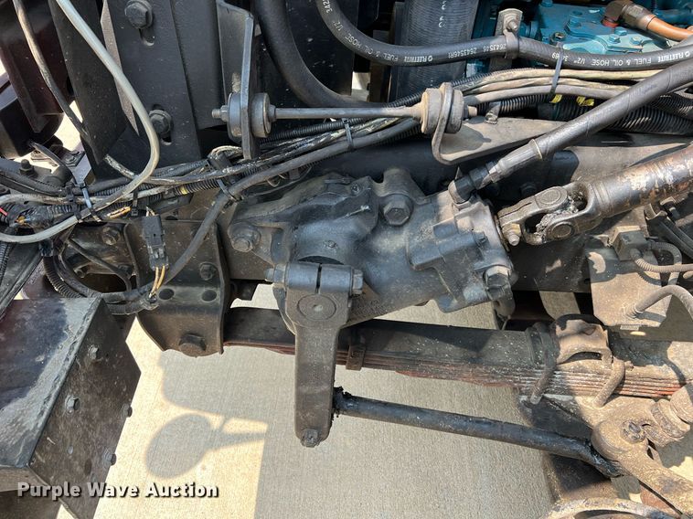 image for item II9156 1997 International 4700  rescue vehicle