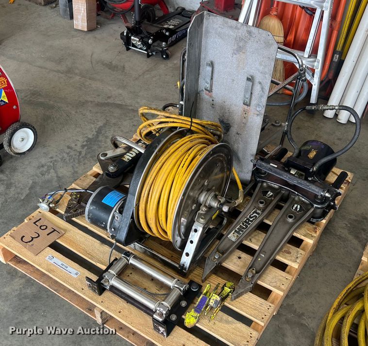 image for item II9159 Hurst Jaws of Life  rescue equipment