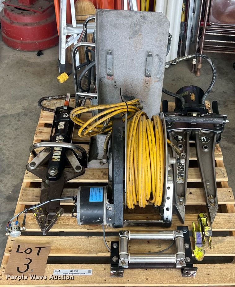 image for item II9159 Hurst Jaws of Life  rescue equipment