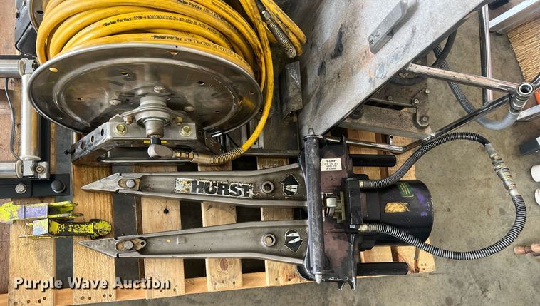 image for item II9159 Hurst Jaws of Life  rescue equipment