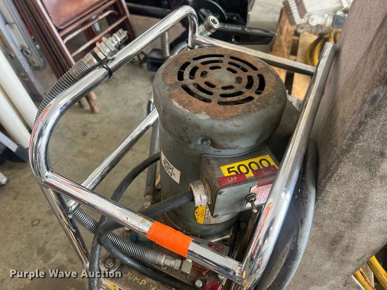 image for item II9159 Hurst Jaws of Life  rescue equipment