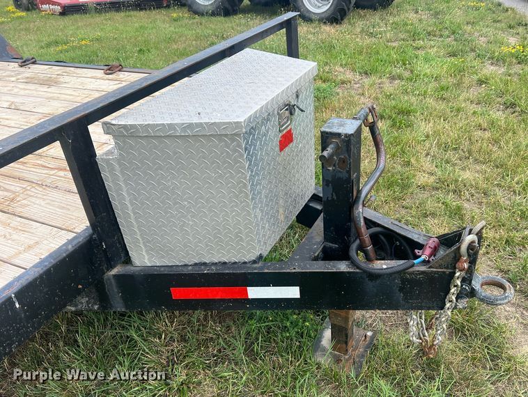 image for item II9168 2008 Doolittle  equipment trailer