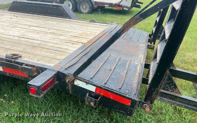 image for item II9168 2008 Doolittle  equipment trailer