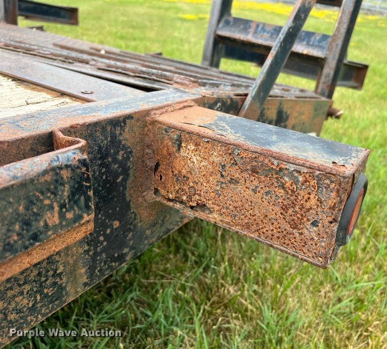 image for item II9169 2008 Doolittle  equipment trailer