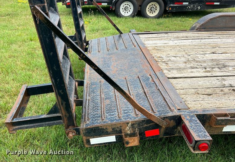 image for item II9169 2008 Doolittle  equipment trailer