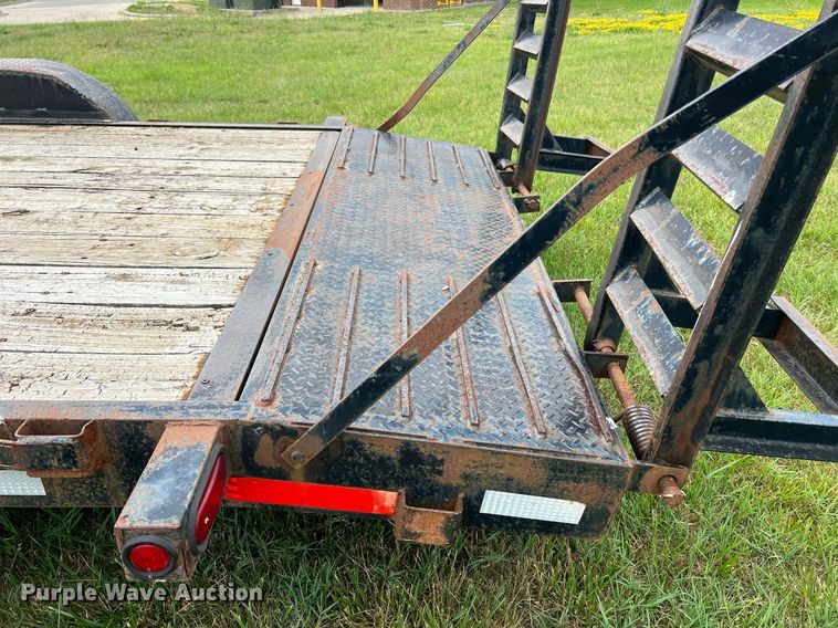 image for item II9169 2008 Doolittle  equipment trailer