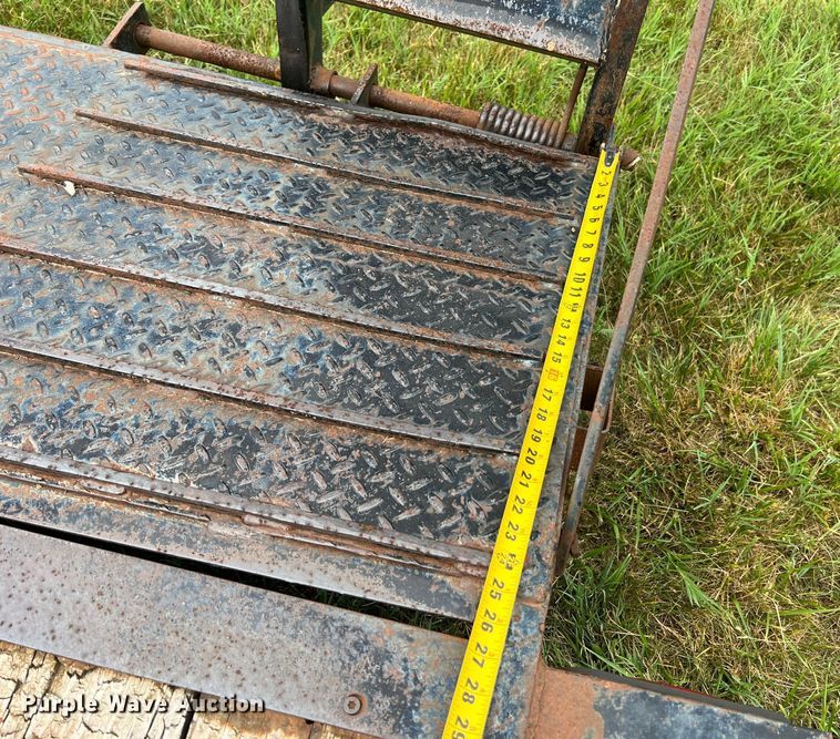 image for item II9169 2008 Doolittle  equipment trailer