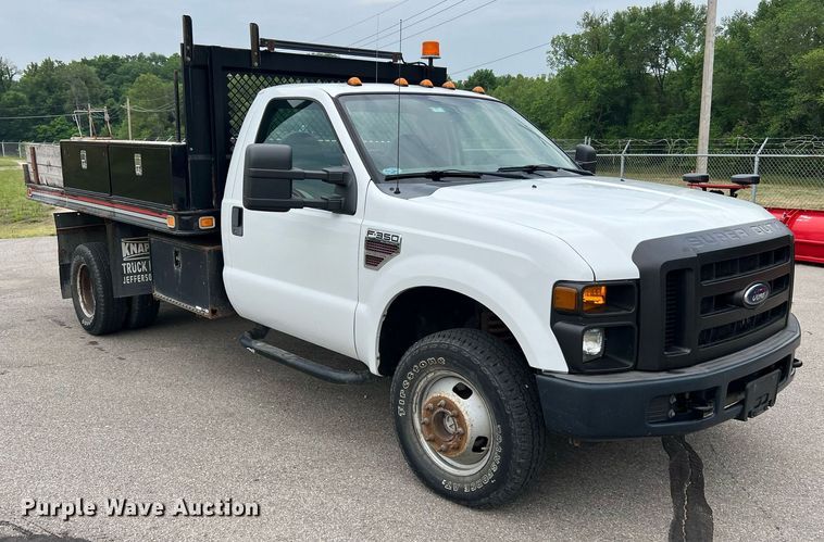 image for item II9170 2009 Ford F350 Super Duty XL  dump flatbed pickup truck