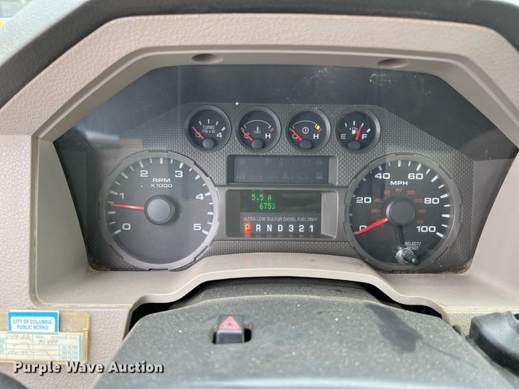 image for item II9170 2009 Ford F350 Super Duty XL  dump flatbed pickup truck